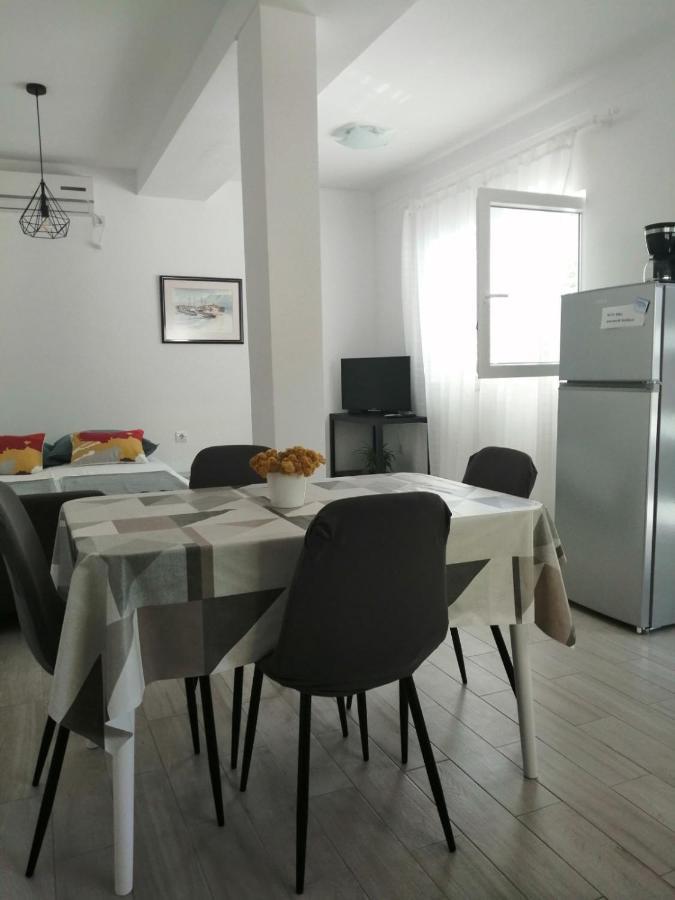 Apartman LUCIJA Korcula Town Bagian luar foto