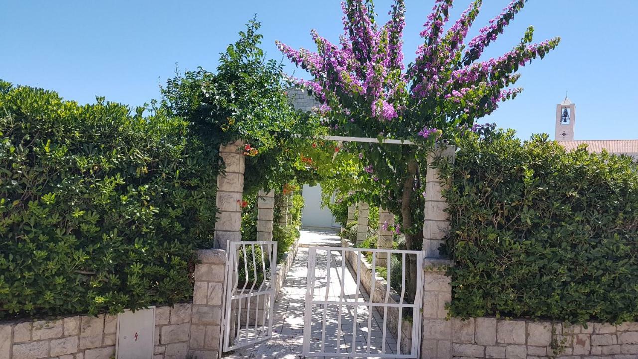 Apartman LUCIJA Korcula Town Bagian luar foto